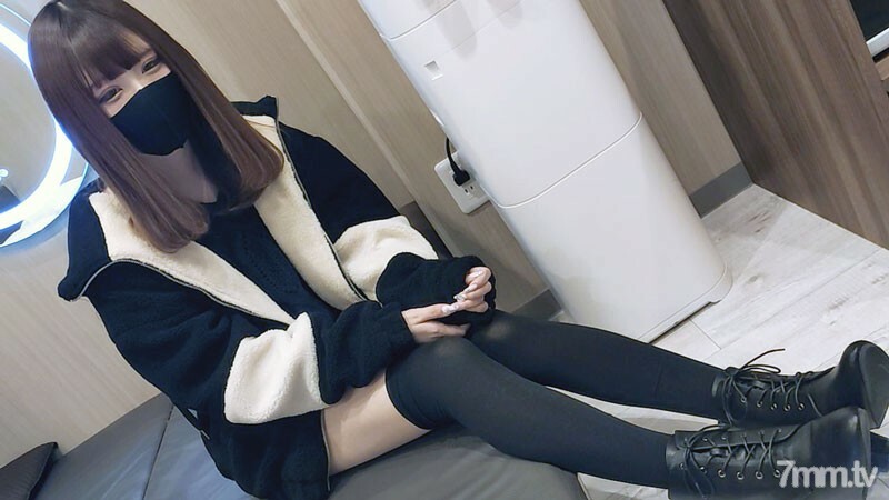 FC2-PPV-1625340 Until 1/4 [Uncensored] Tall Galne Cafe Footjob / Continuous Creampie